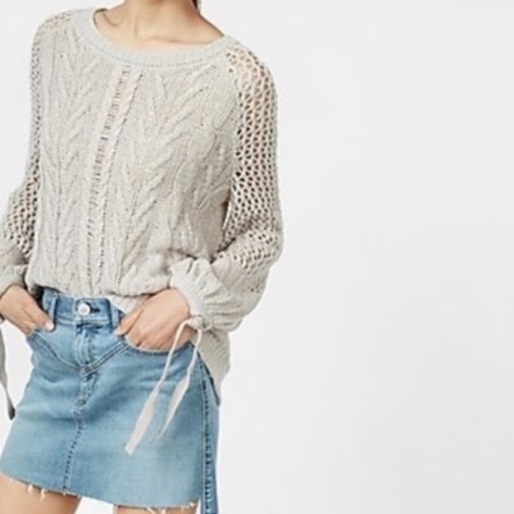 Express open stitch balloon tie sleeve sweater!